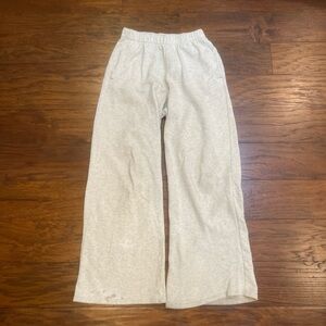 SOLD Hollister Women's Light Gray Sweatpants